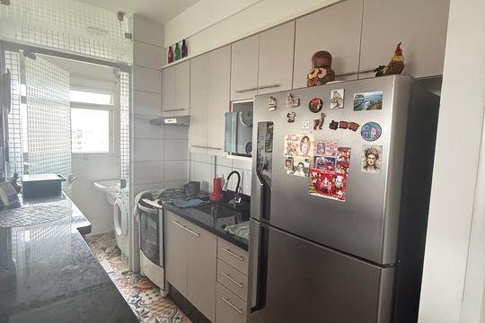 Cozinha de apartamento à venda com 2 quartos, 57m² em Umuarama, Osasco