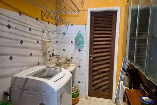 Área de serviço de casa de condomínio à venda com 4 quartos, 519m² em Vargem Grande, Rio de Janeiro