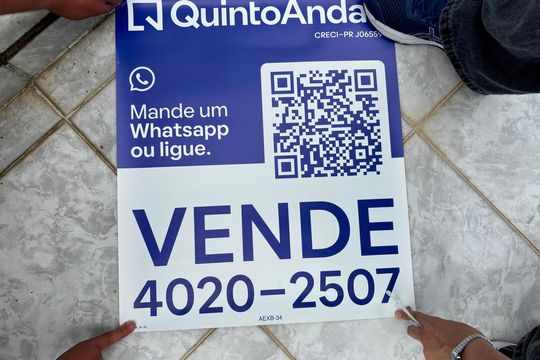 Fachada de casa à venda com 5 quartos, 200m² em Cidade Industrial de Curitiba, Curitiba
