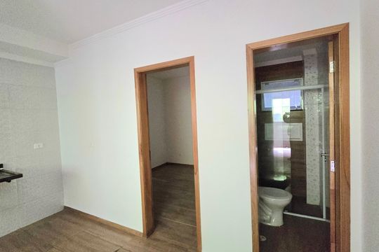 Corredor de apartamento para alugar com 1 quarto, 35m² em Vila Antonina, São Paulo