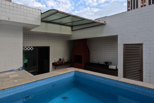Área da PIscina e Churrasqueira  de casa para alugar com 3 quartos, 174m² em Embaré, Santos
