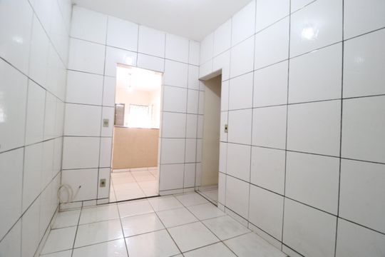 Copa de casa para alugar com 5 quartos, 170m² em Presidente Roosevelt, Uberlândia