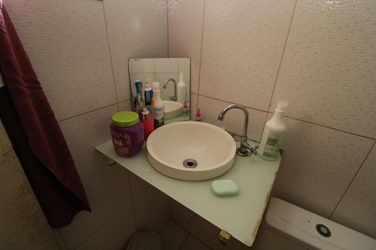 Banheiro de casa para alugar com 1 quarto, 33m² em Vila Ema, São Paulo