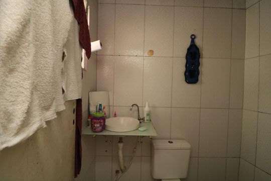 Banheiro de casa para alugar com 1 quarto, 33m² em Vila Ema, São Paulo