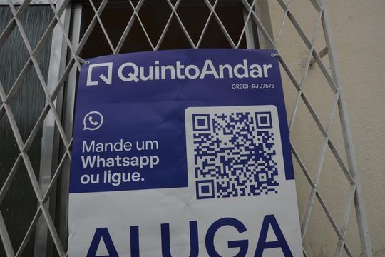 Placa Instalada de apartamento para alugar com 3 quartos, 90m² em Bento Ribeiro, Rio de Janeiro