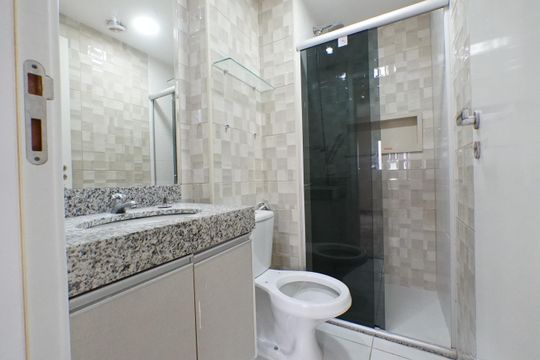 Banheiro de apartamento para alugar com 3 quartos, 63m² em Liberdade, São Paulo