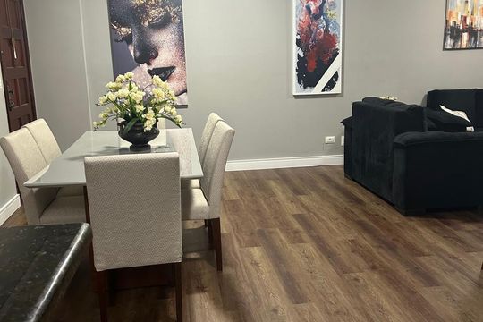 Sala de apartamento para alugar com 2 quartos, 95m² em Vila Tupi, Praia Grande