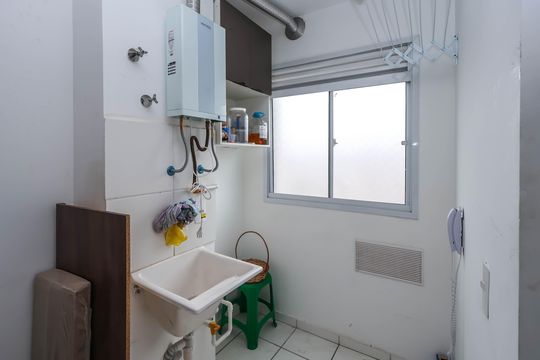 Cozinha e Área de Serviço de apartamento à venda com 2 quartos, 38m² em Cambuci, São Paulo