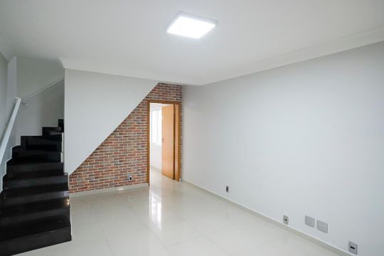 Casa à venda com 3 quartos, 127m² em Vila Caminho do Mar, São Bernardo do Campo