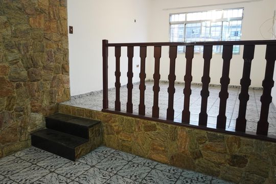 Casa para alugar com 2 quartos, 50m² em Jardim das Oliveiras, São Paulo