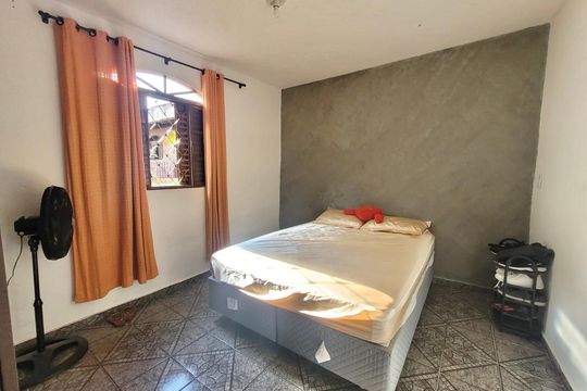 Quarto 1 de casa para alugar com 2 quartos, 100m² em São Cristóvão, Belo Horizonte