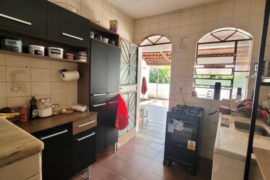 Cozinha de casa para alugar com 2 quartos, 100m² em São Cristóvão, Belo Horizonte