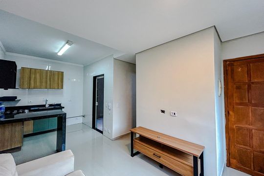 Sala de casa de condomínio para alugar com 2 quartos, 65m² em Vila Carrão, São Paulo