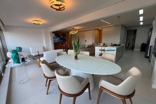 Apartamento à venda com 3 quartos, 149m² em Indianópolis, São Paulo