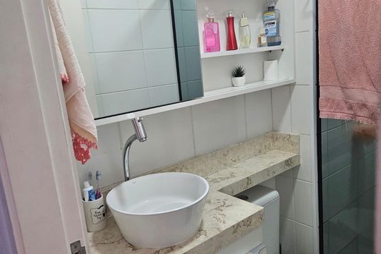 Banheiro de kitnet/studio para alugar com 1 quarto, 37m² em Jardim Ibitirama, São Paulo