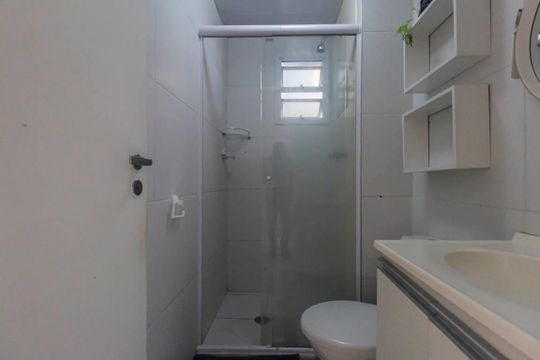 Banheiro de apartamento para alugar com 3 quartos, 70m² em Vila Bela, São Paulo