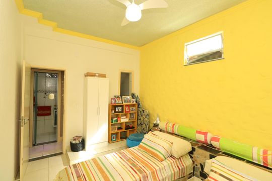 Quarto 2 de casa para alugar com 3 quartos, 100m² em Stella Maris, Salvador
