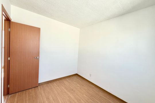 Quarto 1 de apartamento à venda com 2 quartos, 42m² em Sapucaia Ii, Contagem