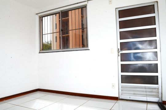 Sala de apartamento para alugar com 2 quartos, 45m² em Jardim Vitoria, Belo Horizonte