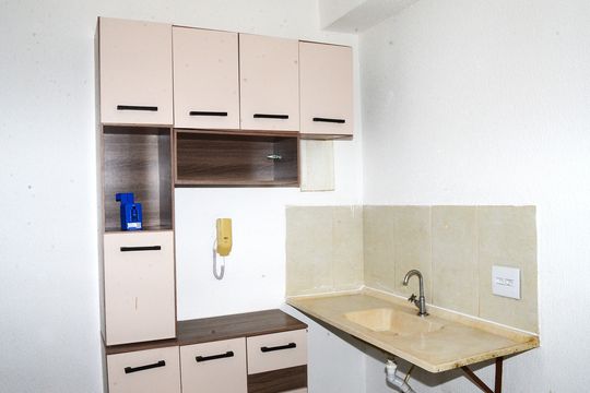 Cozinha e Área de Serviço de apartamento para alugar com 2 quartos, 45m² em Jardim Vitoria, Belo Horizonte