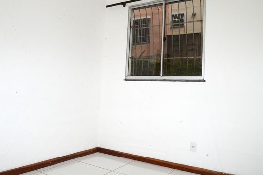 Quarto 2 de apartamento para alugar com 2 quartos, 45m² em Jardim Vitoria, Belo Horizonte