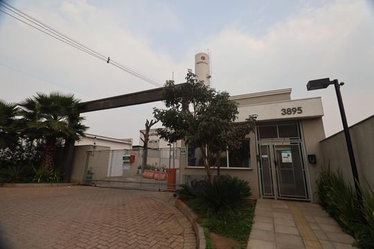 Fachada do Prédio de apartamento à venda com 2 quartos, 44m² em Estância Velha, Canoas
