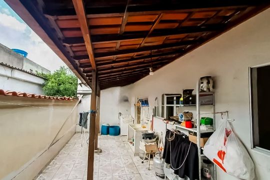 Área de Serviço de casa à venda com 3 quartos, 177m² em Piratininga, Belo Horizonte
