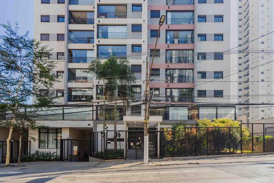 Fachada de apartamento para alugar com 2 quartos, 52m² em Pinheiros, São Paulo