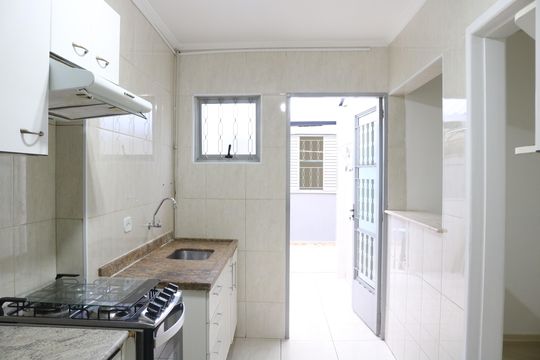 Cozinha de apartamento para alugar com 2 quartos, 93m² em Bom Retiro, São Paulo