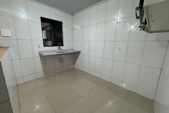 Casa para alugar com 1 quarto, 30m² em Recanto das Emas , Brasília
