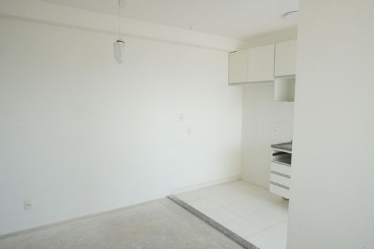 Sala de Estar de apartamento à venda com 2 quartos, 49m² em Chácara do Solar I (fazendinha), Santana de Parnaíba