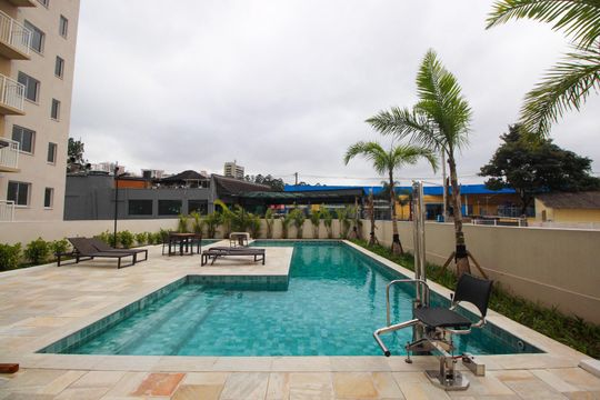 Área comum - Piscina de apartamento para alugar com 1 quarto, 27m² em Morumbi, São Paulo