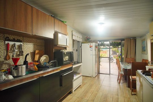 Cozinha de casa à venda com 2 quartos, 110m² em Santos Dumont, São Leopoldo