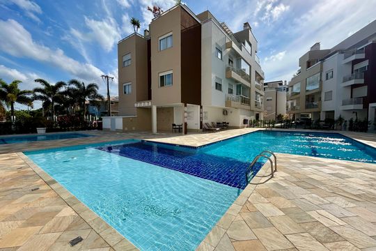 Área comum - Piscina de apartamento para alugar com 2 quartos, 84m² em Campeche, Florianópolis