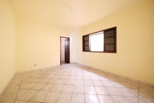 Suíte de casa à venda com 3 quartos, 250m² em Jardim Santa Maria, São Paulo