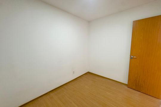 Quarto 2 de apartamento para alugar com 2 quartos, 43m² em Jardim Novo Portugal, Guarulhos