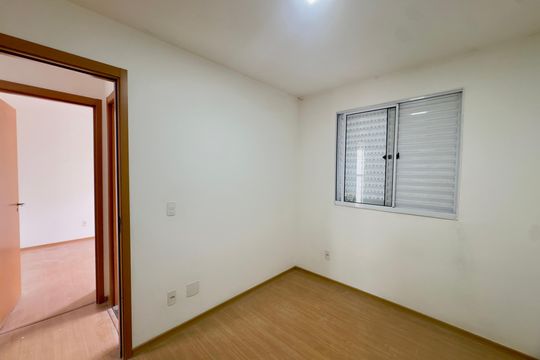 Quarto 2 de apartamento para alugar com 2 quartos, 43m² em Jardim Novo Portugal, Guarulhos