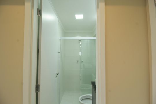 Banheiro de apartamento para alugar com 2 quartos, 44m² em Vila Albertina, São Paulo