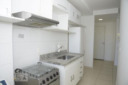 Cozinha de apartamento à venda com 2 quartos, 63m² em Curicica, Rio de Janeiro