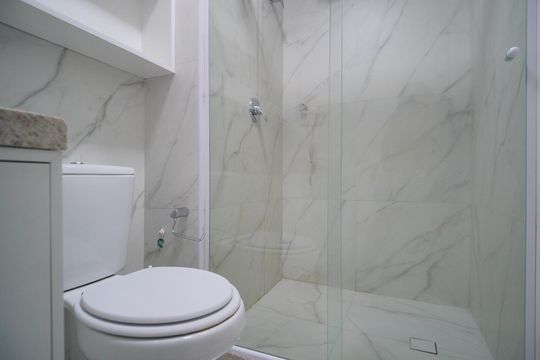 Banheiro Corredor de apartamento para alugar com 1 quarto, 44m² em Petrópolis, Porto Alegre