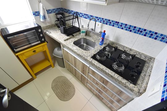 Cozinha de apartamento para alugar com 2 quartos, 53m² em Juvevê, Curitiba