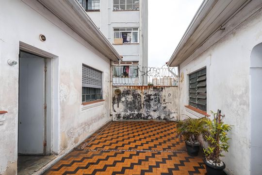 Quintal de casa para alugar com 3 quartos, 216m² em Cambuci, São Paulo