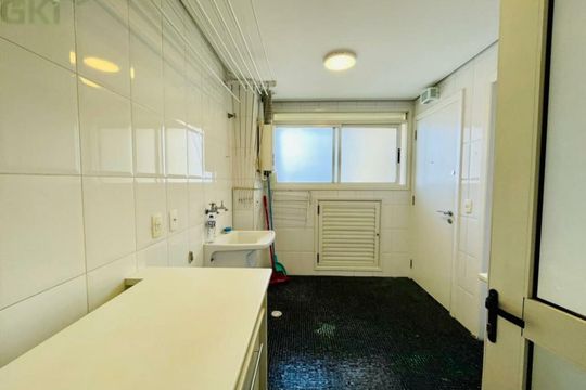 Apartamento à venda com 3 quartos, 215m² em Sumaré, São Paulo