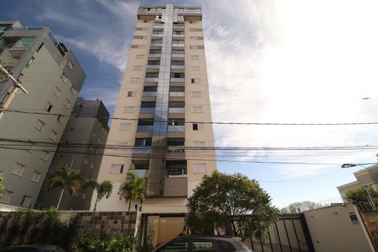 Fachada de apartamento para alugar com 2 quartos, 70m² em Patrimônio, Uberlândia