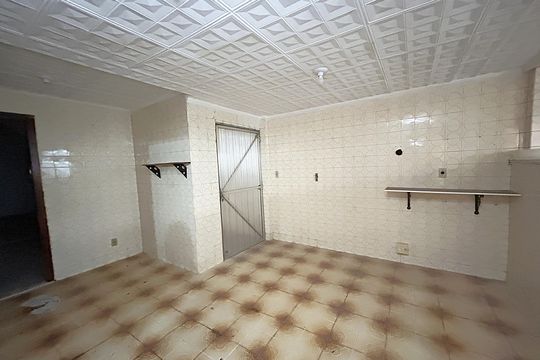 Copa de casa à venda com 2 quartos, 225m² em Cavalcanti, Rio de Janeiro