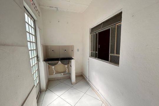 Casa para alugar com 2 quartos, 48m² em Nacional, Contagem