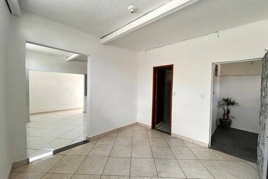 Casa para alugar com 2 quartos, 48m² em Nacional, Contagem