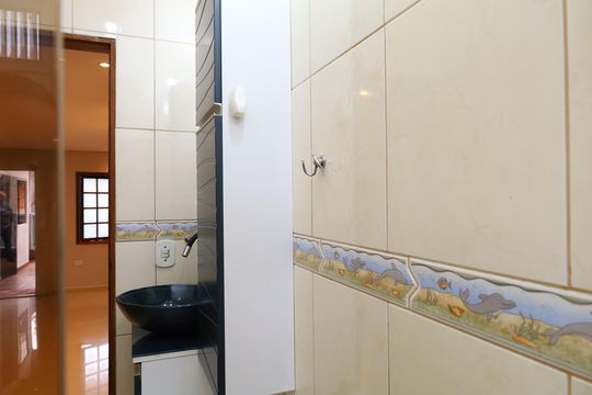 Banheiro de casa para alugar com 3 quartos, 85m² em Vila Jacuí, São Paulo
