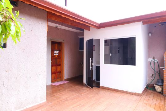 Quintal de casa para alugar com 3 quartos, 85m² em Vila Jacuí, São Paulo