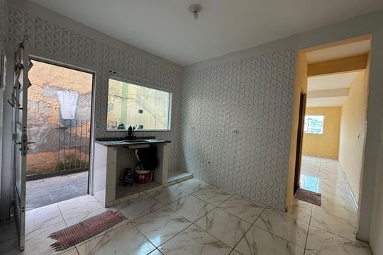Cozinha de casa para alugar com 2 quartos, 45m² em Veloso, Osasco